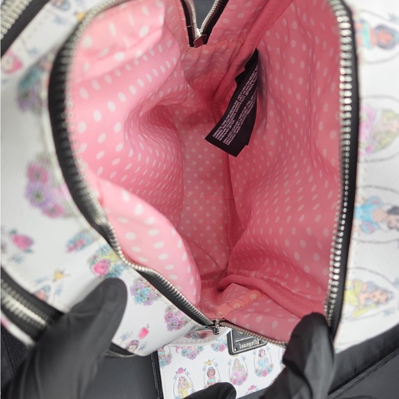 Loungefly Princess Frame Backpack with matching Wallet - Picture 6 of 11